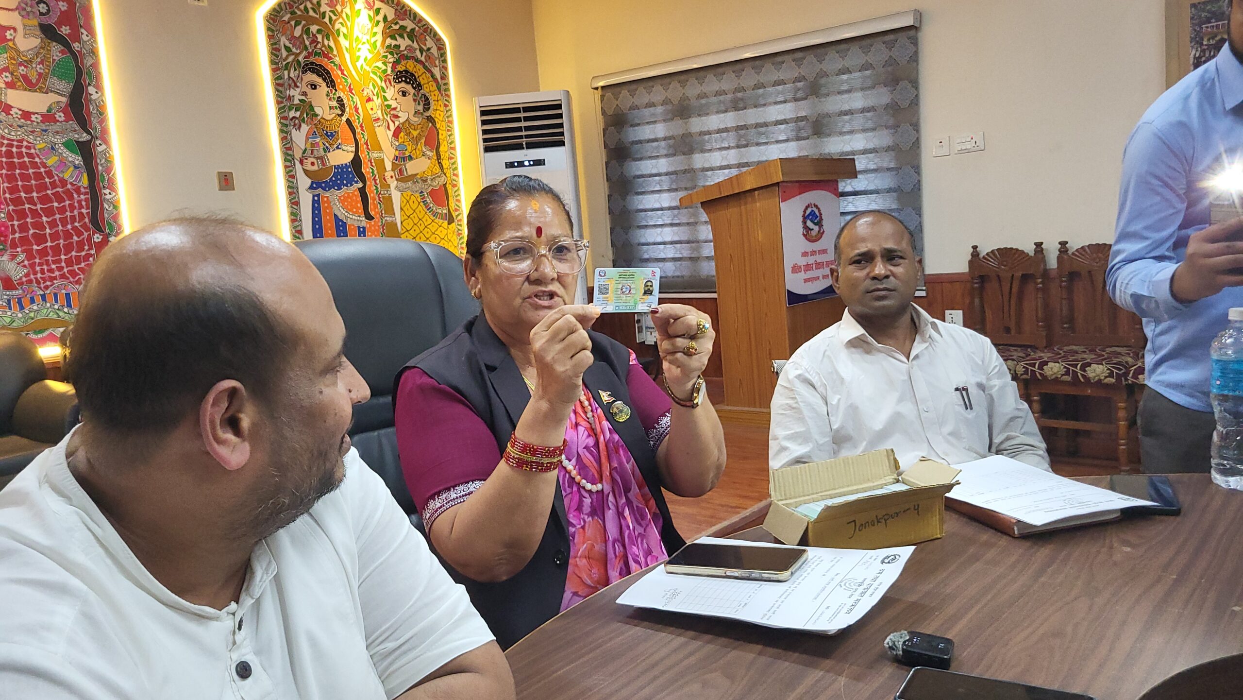 मधेश प्रदेशबाटै स्मार्ट लाइसेन्स वितरण सुरु, पहिलो चरणमा ३ हजार ८१ कार्ड हस्तान्तरण